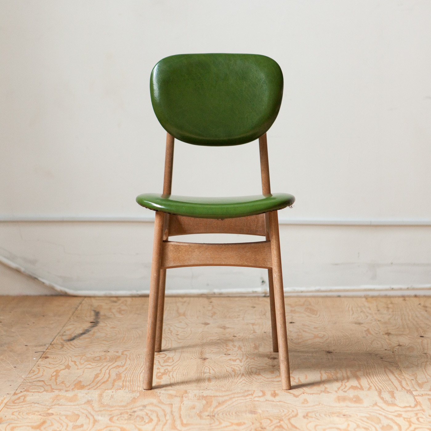 イカピーチェアー