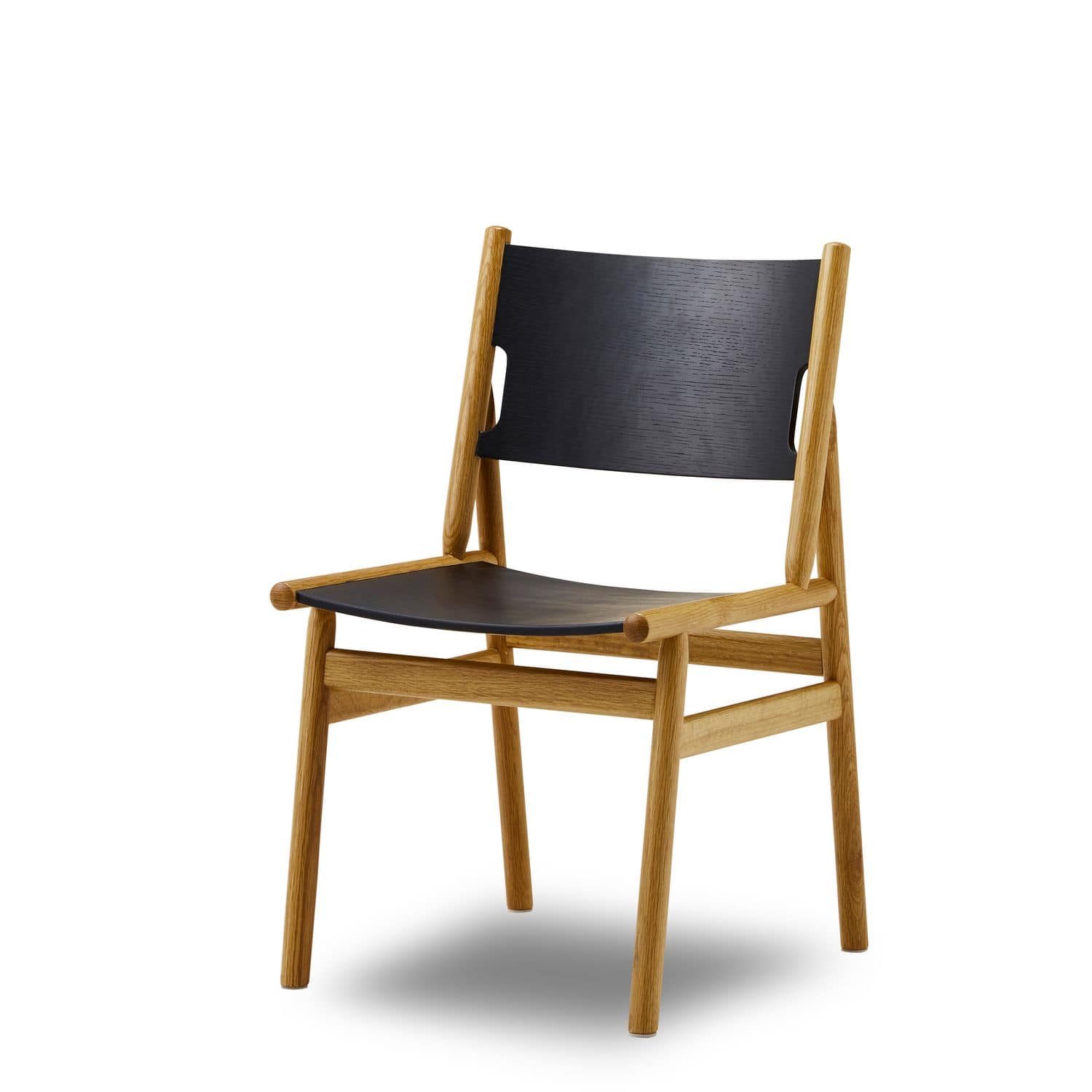 フィーカ II ダイニングチェア