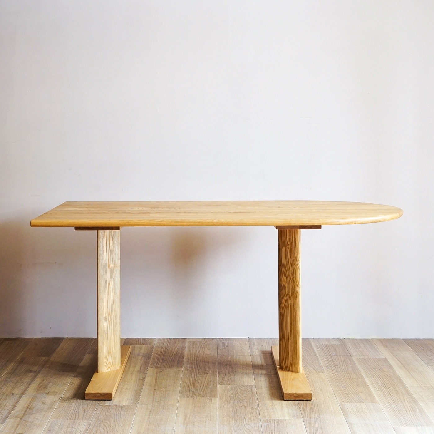 frit ダイニングテーブル