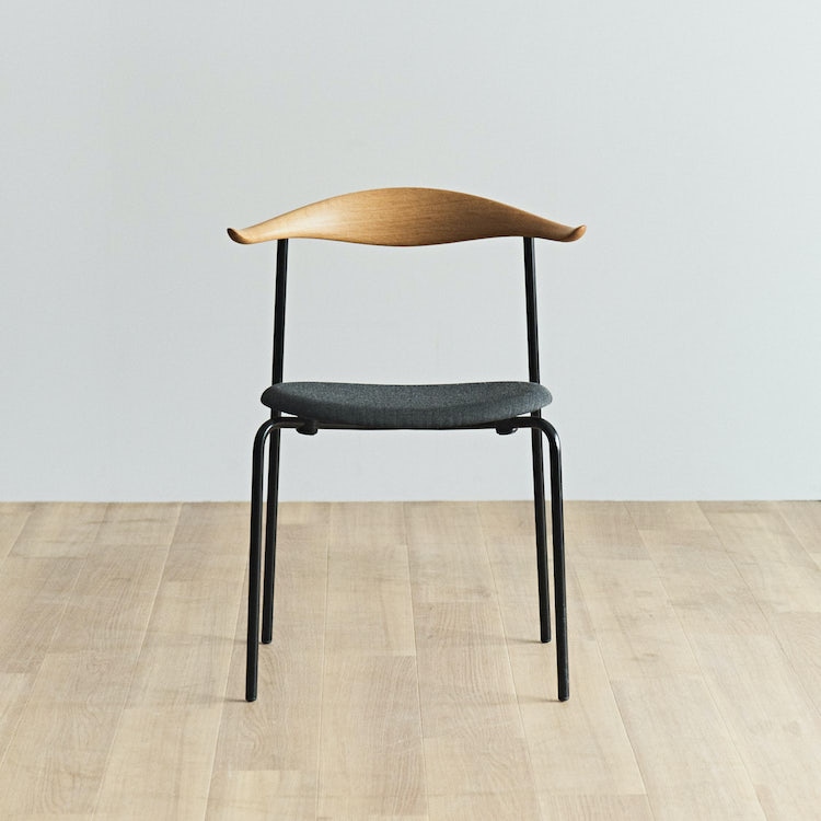 CH88P チェア(ブラック脚)