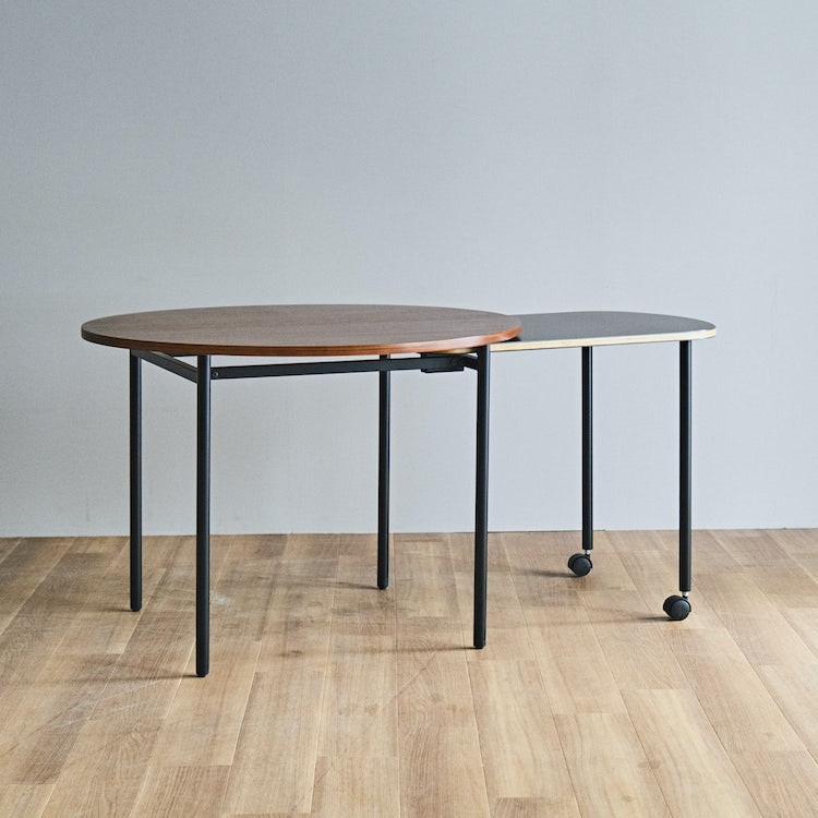 カペルIIダイニングテーブル