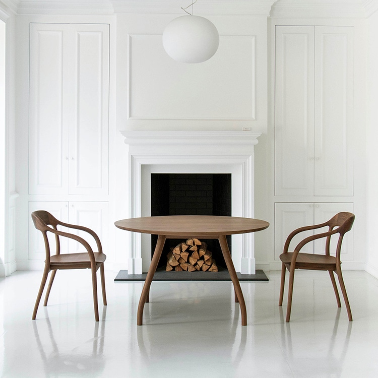 タコ ラウンドテーブル(直径120cm / ウォールナット)